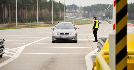 Odstęp na autostradach będzie pod nadzorem. Ministerstwo Infrastruktury opracuje nowe przepisy