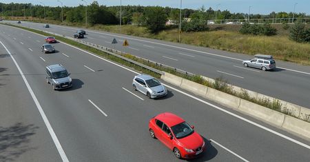 Brytyjczycy pojadą szybciej na autostradach. Zmiany w limitach nie muszą oznaczać ograniczeń