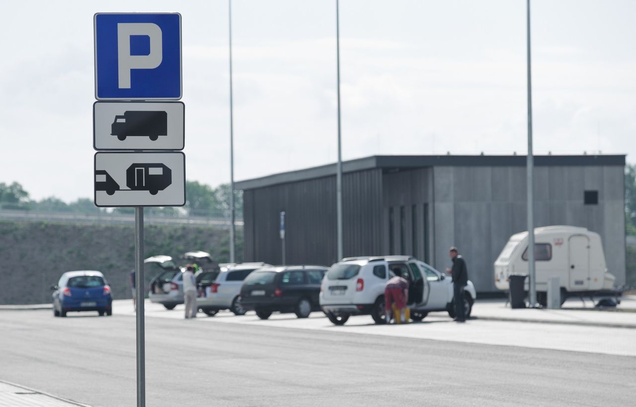 Autostrady w Polsce. Ładowarki na każdym MOP-ie