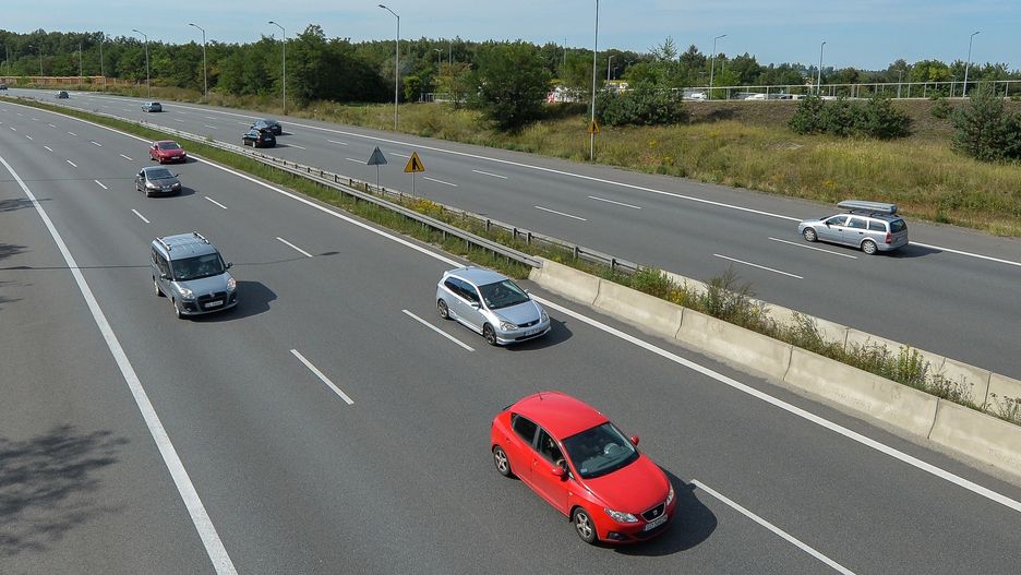 Rosjanin szedł poboczem autostrady. Zatrzymała go straż graniczna
