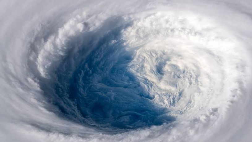 Supertajfun Trami ma uderzyć w wybrzeża Japonii i Tajwanu