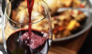 Co do steka, a co do włoskiej pasty? Podpowiadamy, jak prawidłowo dobrać alkohol do jedzenia