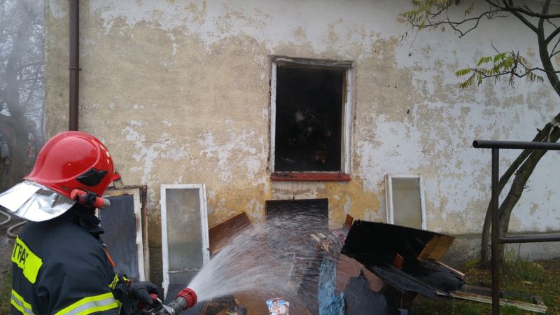 Pożar w Suwałkach. 50-latek spłonął we własnym domu