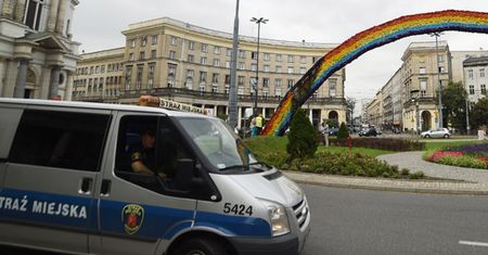 Strażnicy miejscy, którzy nie interweniowali ws. "Tęczy", będą zwolnieni