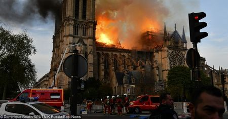 Pożar katedry Notre Dame. Marek Brzeziński o przyczynach tragedii