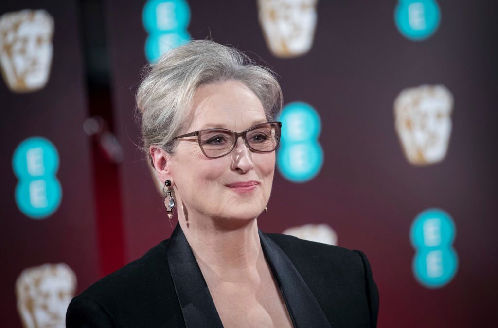 Plakaty z zasłoniętymi oczami Meryl Streep. Artysta komentuje aferę Weinsteina