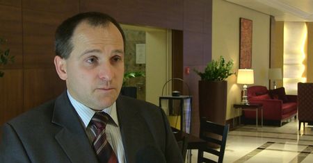 Zarejestrowani w urzędach bezrobotnych, którzy pracują w szarej strefie zmarnowali 4 mld zł (WIDEO)