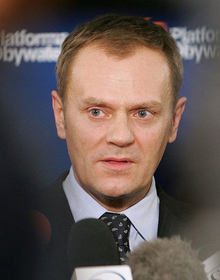 Tusk porozmawia z premierem Kaczyńskim o wyborach