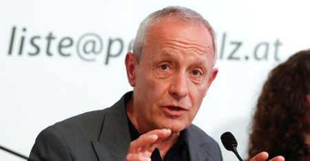 Austriacki polityk odchodzi w niesławie. Dziennikarze udowodnili mu molestowanie seksualne