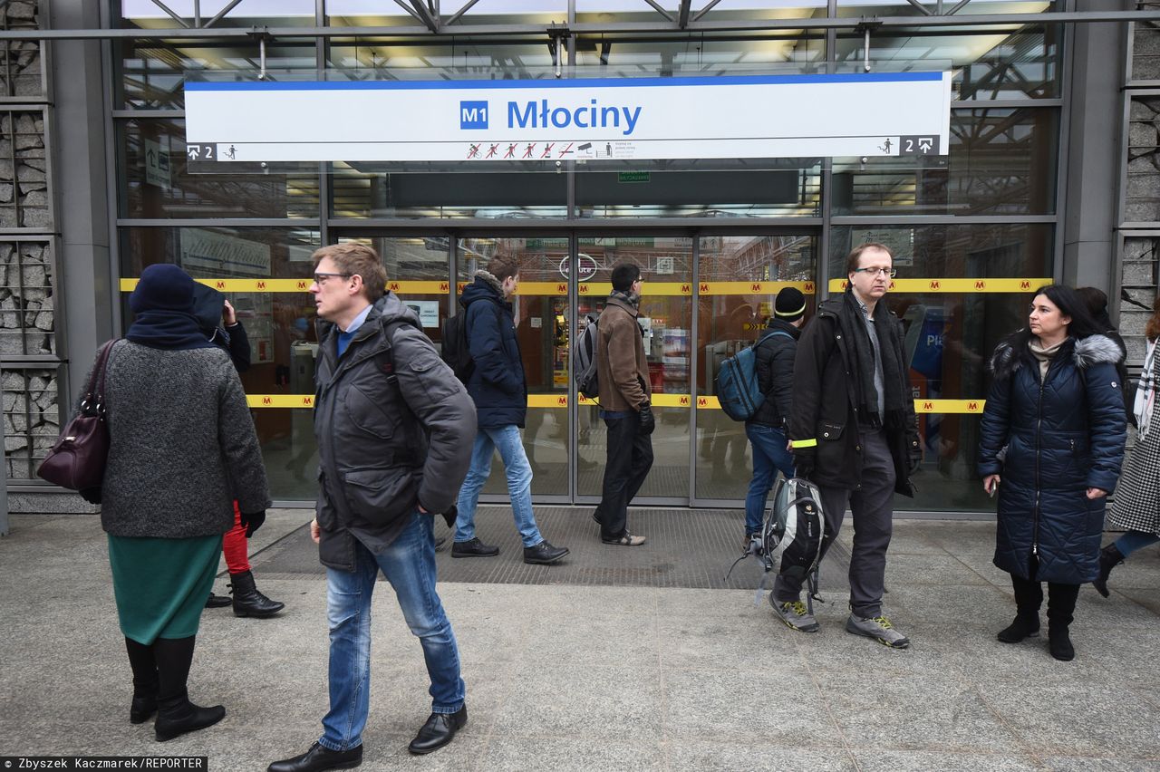 Metro. Zamknięto trzy stacje przez bagaż na Młocinach