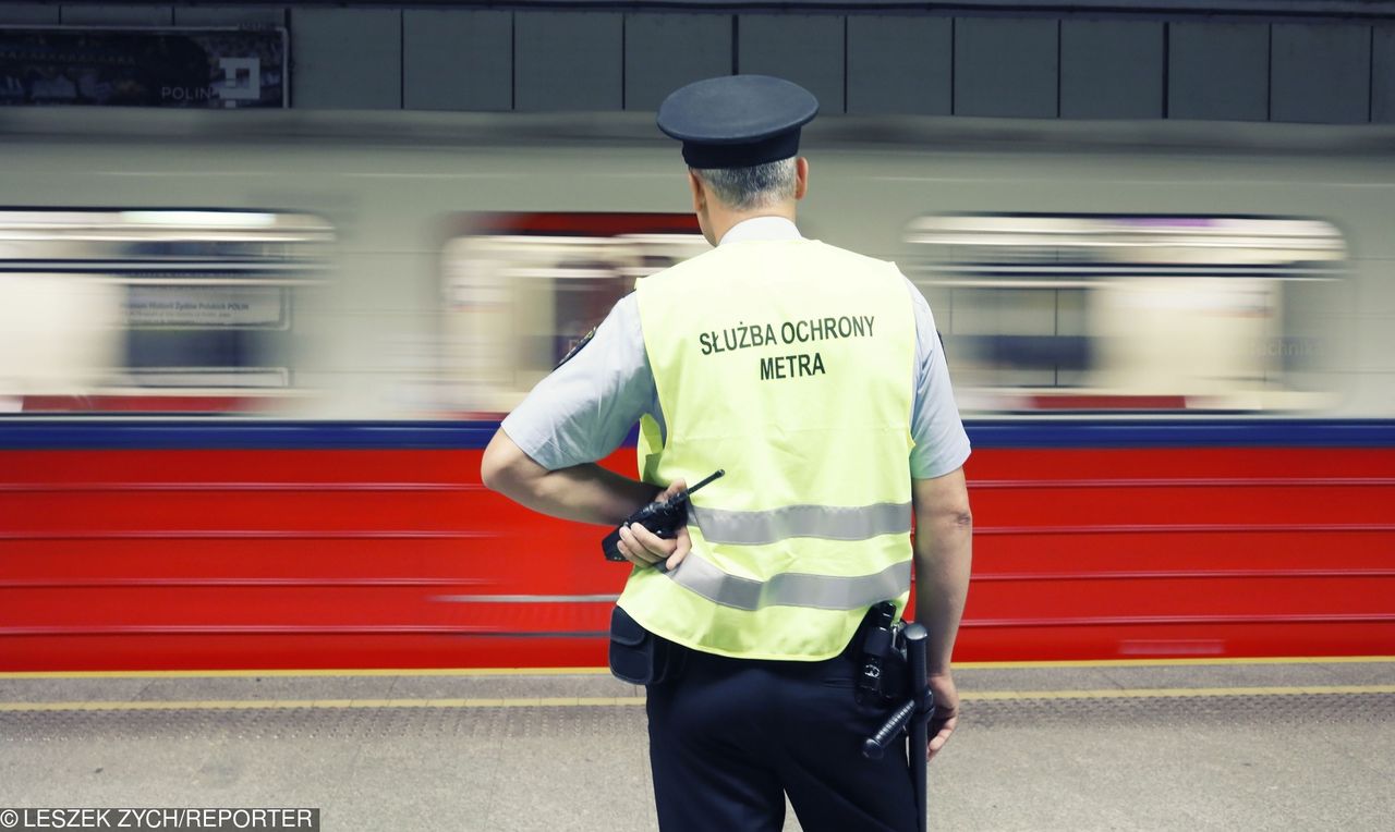 Metro zwalnia. Ogromne problemy dla pasażerów w Warszawie