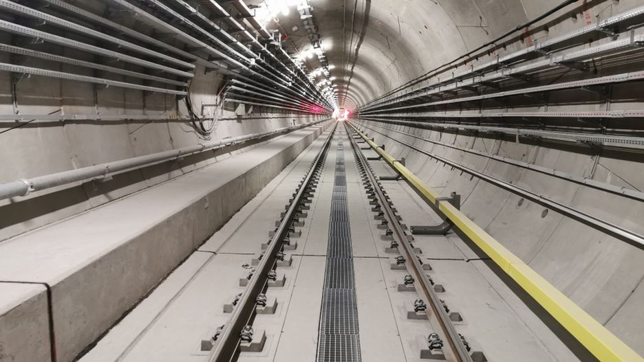 Warszawa. Tunel metra II linii na Wolę