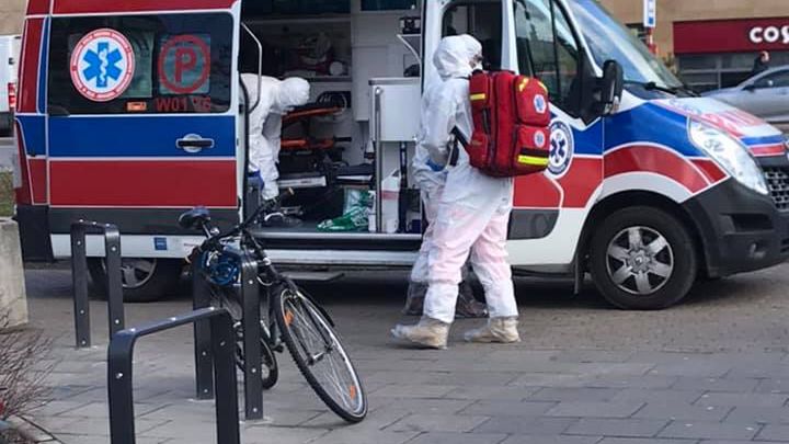 Koronawirus w Polsce. Metro zamknięte. Na miejscu jest sanepid