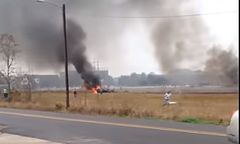 USA: Katastrofa dwusilnikowego samolotu w Lafayette. Maszyna spadła na parking