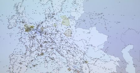 Ostrzeżenie dla linii lotniczych. "Możliwy atak"