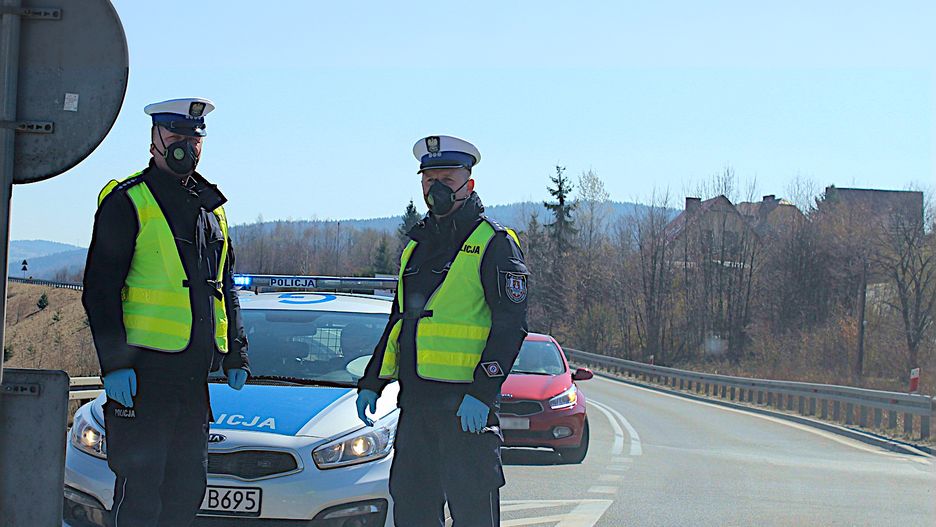 Koronawirus. Zaczęło się nakładanie "rujnujących kar".