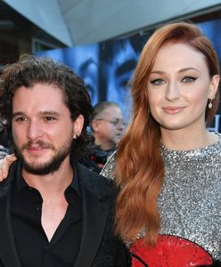"Gra o tron": Sophie Turner zarobiła trzy razy mniej niż Kit Harington