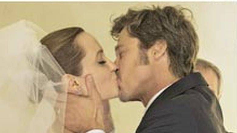 Angelina Jolie, Brad Pitt 
Fotografia: screen z hellomagazine.com