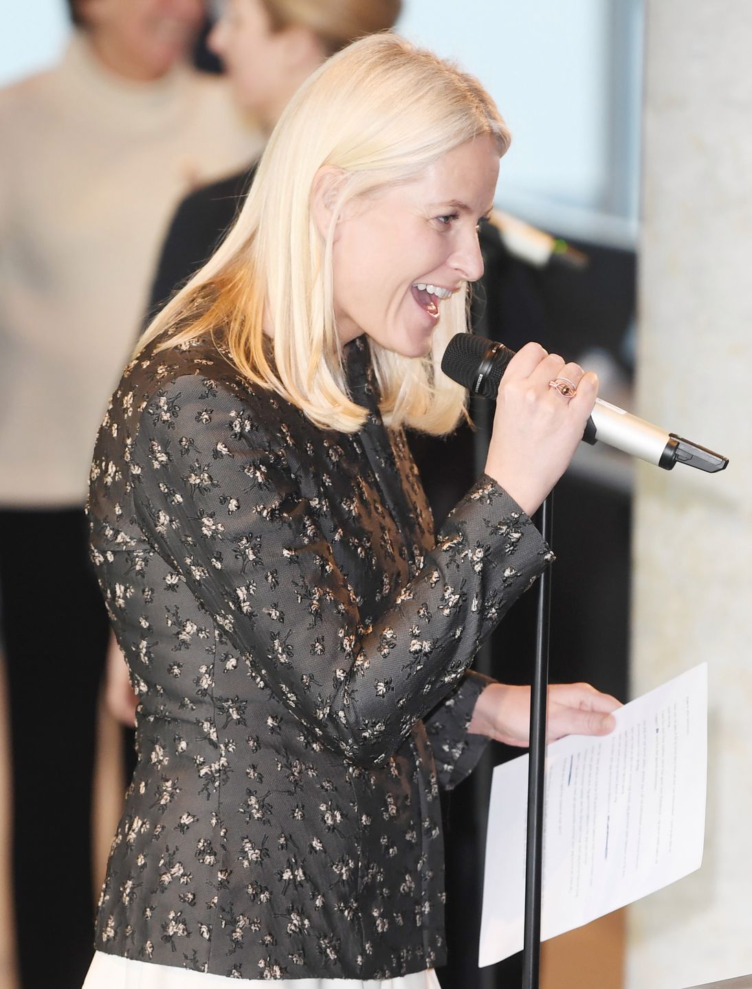 Mette-Marit na spotkaniu z uczniami 