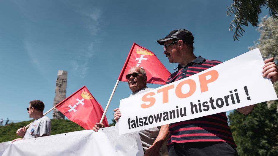 Przeciwnicy przejęcia przez rząd terenów Westerplatte organizują regularne protesty.