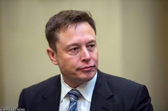 Elon Musk zmienił nazwę użytkownika na Twitterze na „Elon Tusk”. Zamieścił też wpisy dotyczące przyszłości spółki Tesla