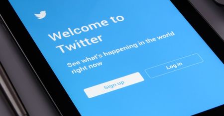 Twitter przywróci chronologiczną oś czasu