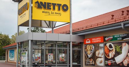 Koronawirus. Sieć Netto nie obetnie premii za nieobecność