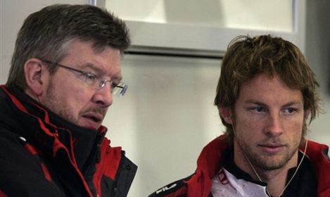 Rok przerwy w startach Jensona Buttona?