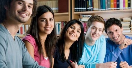 W Polsce za dużo studentów