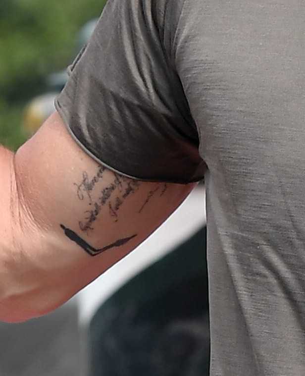 Brad Pitt ma nowy tatuaż