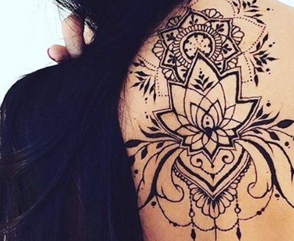 Nie chcesz robić tatuażu w ciemno? Ta aplikacja ci pomoże