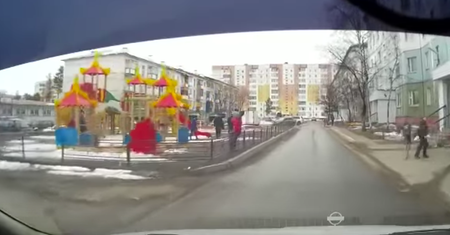 Dziecko kierujące ruchem? W Rosji to możliwe!