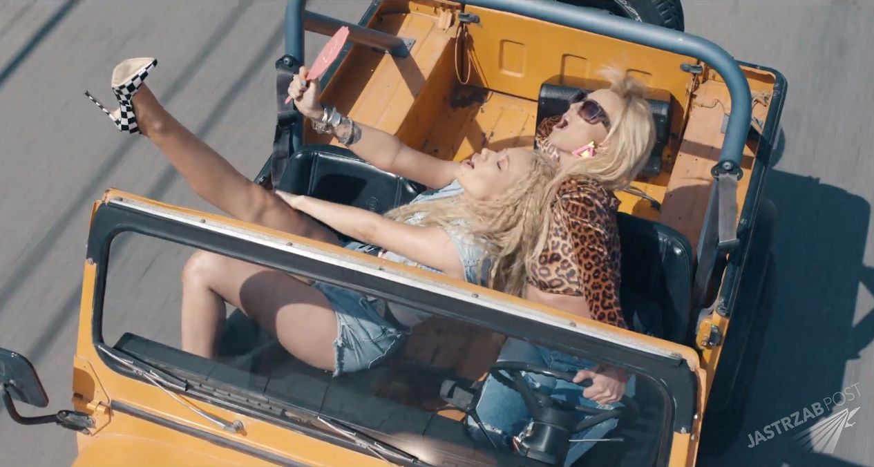 Britney Spears i Iggy Azalea Pretty Girls - teledysk na youtube