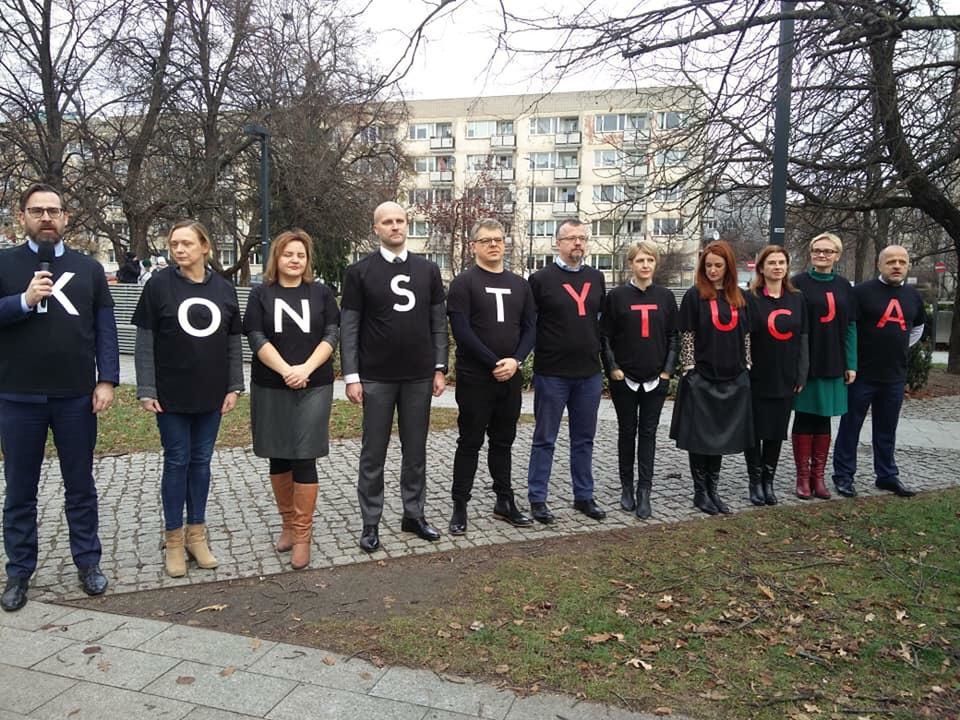 Akcja sędziów przed świętami. Adresatem Duda, Ziobro i KRS