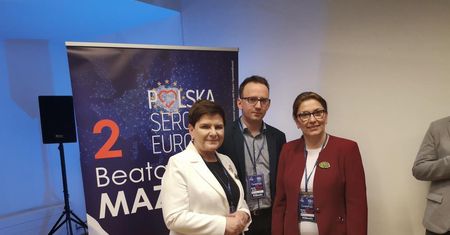 Wybory do Parlamentu Europejskiego 2019. Kontrowersyjne zdjęcie Szydło