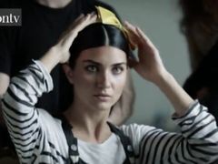 Tuba Buyukustun dla Elle