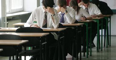 Matura z angielskiego: list, analiza tekstu i pocztówka