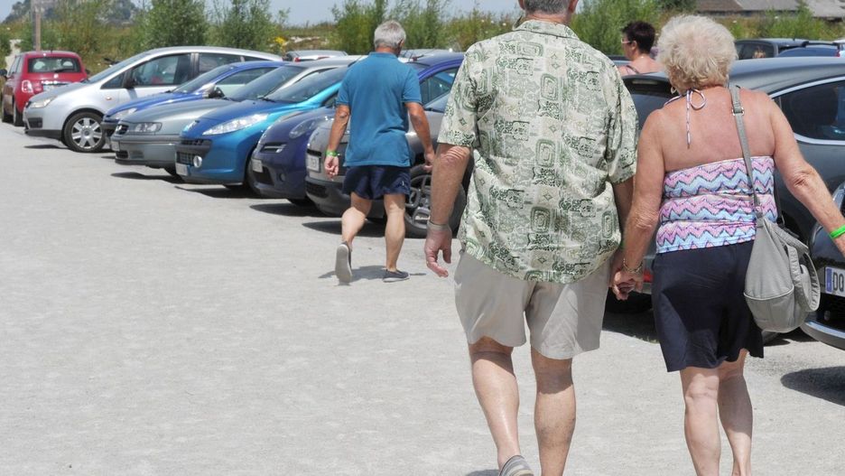 Emeryci na wakacjach - po obniżce PIT zyskają kilkanaście złotych co miesiąc