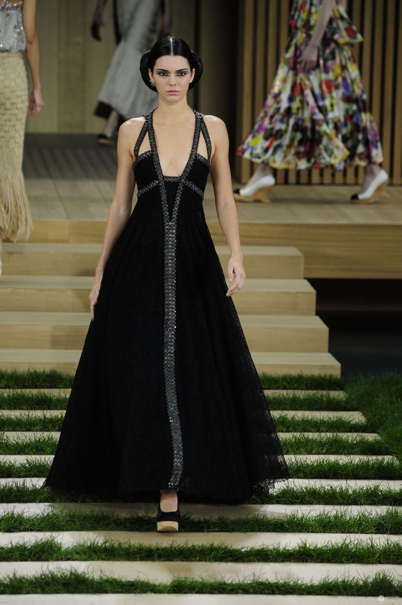 Kendall Jenner, Chanel Haute Couture, wiosna-lata 2016 (fot. ONS)