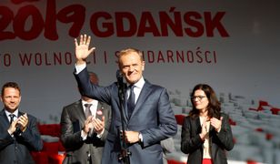 Makowski: "Tusk w Gdańsku 'ociera łzy płaczącym' i wzywa do walki. Ale sam stoi z boku" [OPINIA]