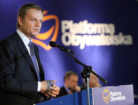 Tusk: Kaczyński utracił kontrolę nad układem rządzącym