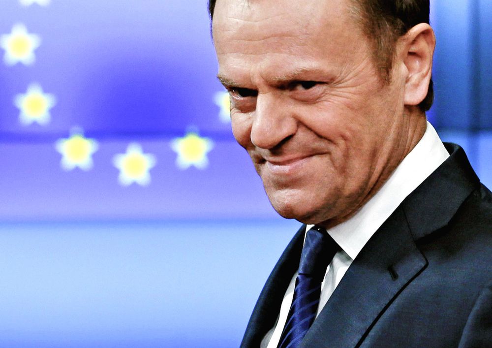 Donald Tusk: 3maj-my się konstytucji