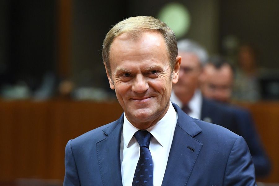 Donald Tusk zszokował wpisem o ustawie IPN. Burza w komentarzach