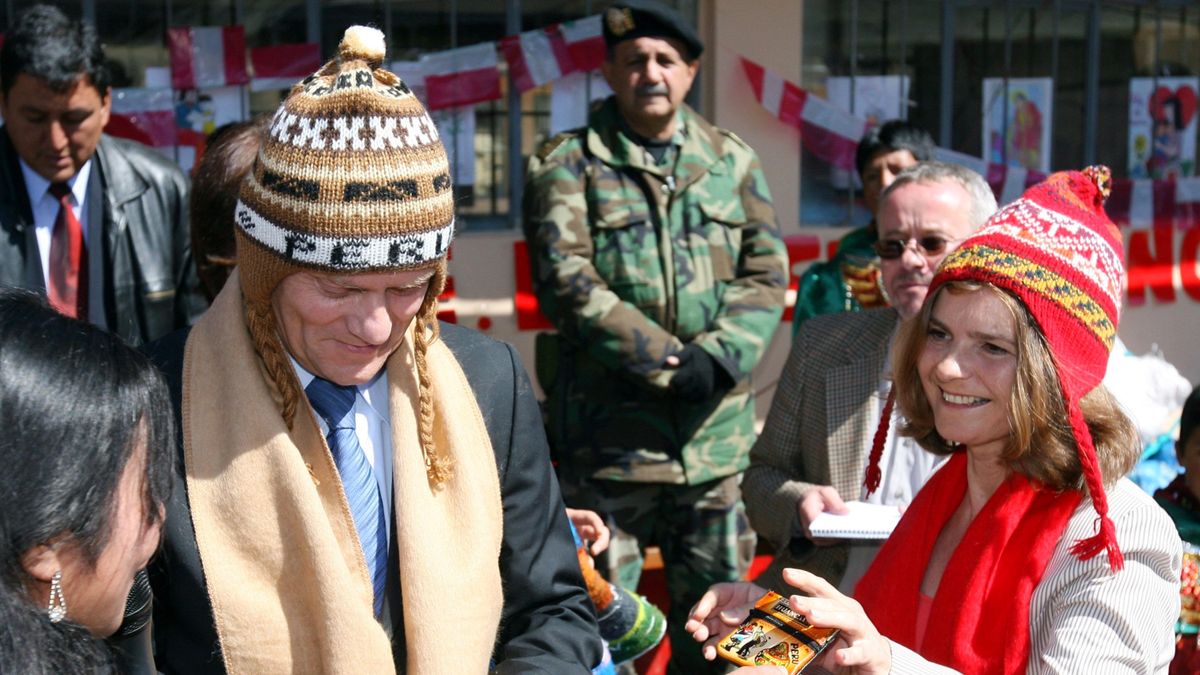 Na początku swojego urzędowania, premier wyruszył do Peru. Później już jednak unikał podobnych wypraw