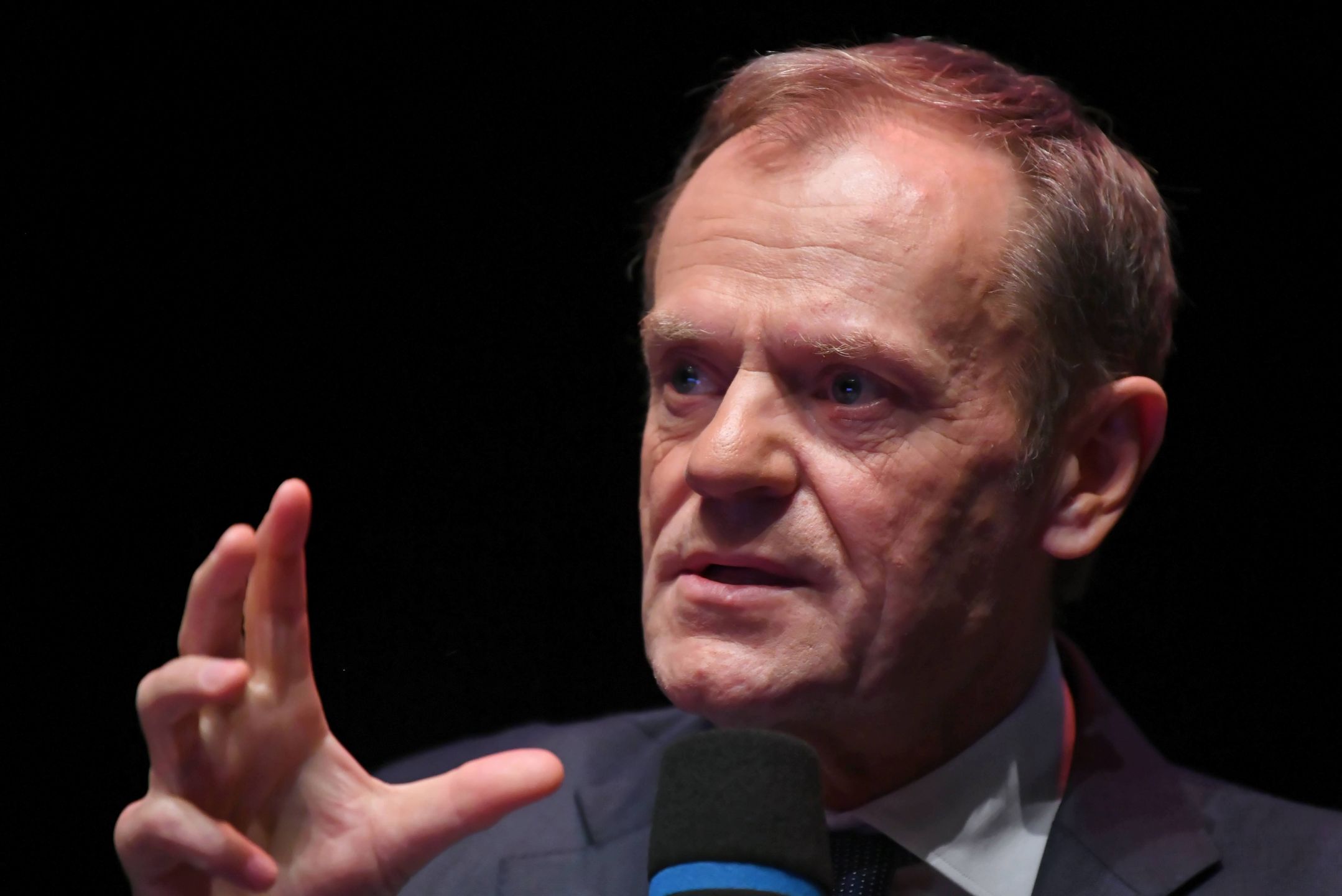 Donald Tusk na pogrzebie Pawła Adamowicza nie krył wzruszenia