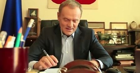 Platforma grzmi, że PiS "marnuje pieniądze Polaków". Zobacz, co sami robili z milionami złotych