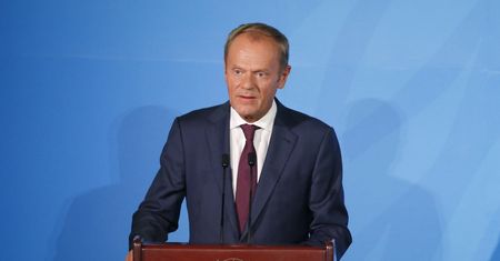 Polacy nie wierzą politykom. Liderem zaufania Jarosław Kaczyński
