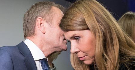 Tusk wstawia się za Koalicją Europejską. Chwali też Biedronia