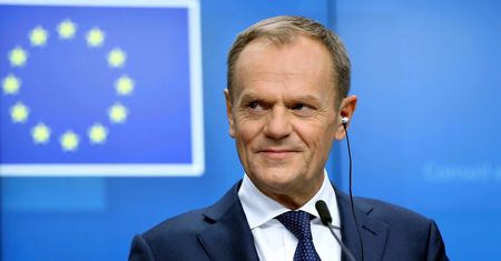 Donald Tusk składa noworoczne życzenia: "patriotom i demokratom"