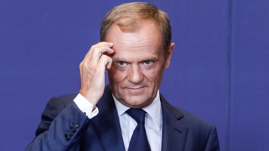 Nie milkną komentarze po wpisie Tuska